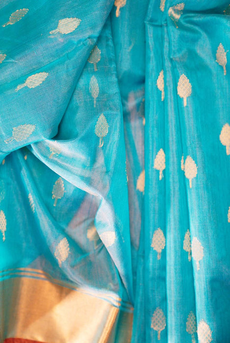 Graceful Blue Booti Work Hand-Woven Silk-Cotton Chanderi Saree with Zari Border