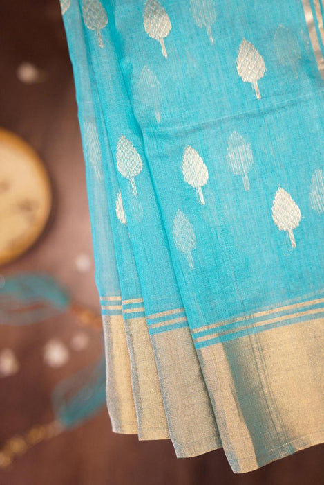 Graceful Blue Booti Work Hand-Woven Silk-Cotton Chanderi Saree with Zari Border