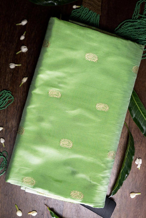 Graceful Green Pure Silk Paithani Saree with Traditional Design